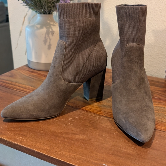Steve Madden Taupe Ankle Booties - Picture 1 of 4